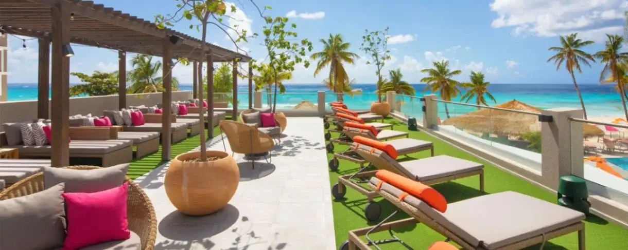 O2 Beach Club & Spa-1